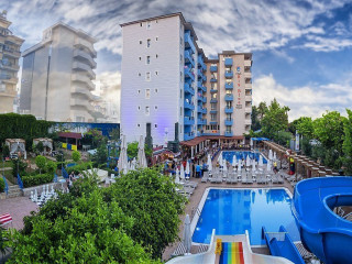 CLUB BIG BLUE SUITE HOTEL
