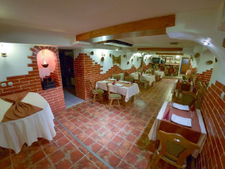 Hotel Apollo Central..