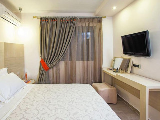 Core Hotels (Polichrono, Kassandra)