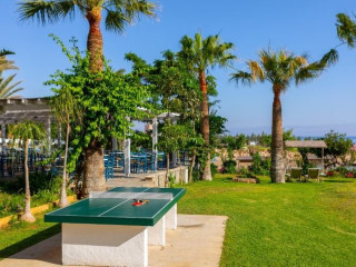 Crystal Springs Beach Hotel