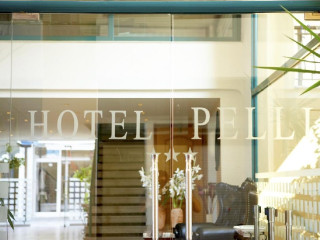 Hotel Pelli