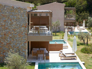 Elivi Nest Grove Rooms, Villas and Suites - Upper Floor