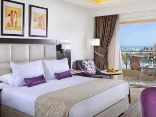 HOTEL COSMOS.
