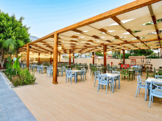 Seaphoria Beach Resort (R)