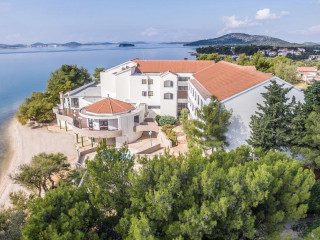 MIRAN HOTEL (Pirovac)