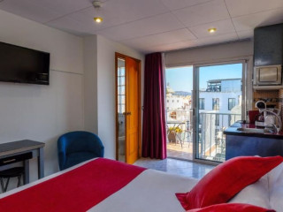 Neptuno Apartments 