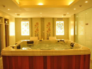 Minamark Resort and Spa 