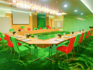 Al Khoory Executive Hotel