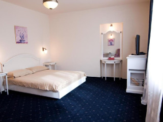 Elite Resort Hotel (Oradea)