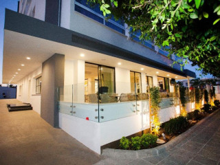 PEFKOS HOTEL (Limassol)