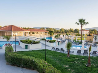 Exotica Hotel and Spa