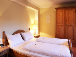 HOTEL GASTHOF UNTERBRUNN (Neukirchen)