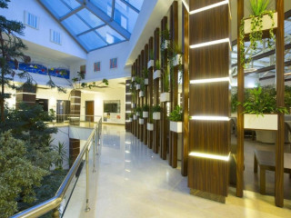 WASHINGTON RESORT.
