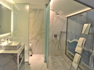 The Alley (Argostoli)