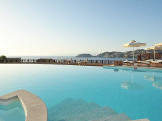 Sea Side Resort and Spa