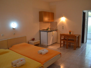 Kremasti Memories Apartments