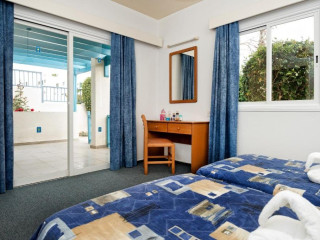 Sunny Hill Hotel Apts (Paphos)