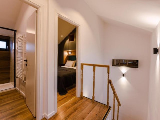 Moon Village Comarnic