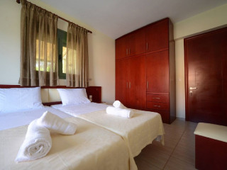 Aselinos Suites (Aselinos)
