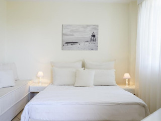 Petradi Beach Lounge Hotel - recomandat 3* (CHQ)