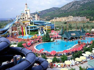 AQUA FANTASY AQYAPARK HOTEL