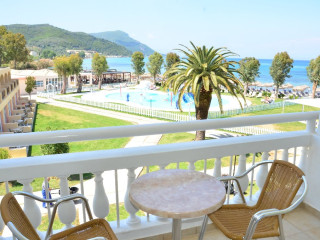 MESSONGHI BEACH HOLIDAY RESORT (Moraitika) 