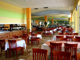 Arena Hotel Holiday