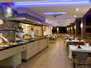 REMI HOTEL.