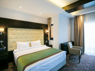 HOTEL CASTELNOR