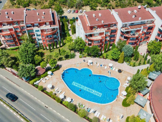 Green Fort Noks Apartments