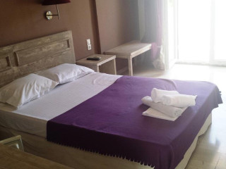 Sunshine Inn Hotel (Lygia - Lefkada)
