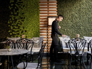 Antigon Urban Chic - The Leading Hotels of the World 