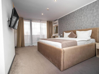 OBA LUXURY Boutique cm