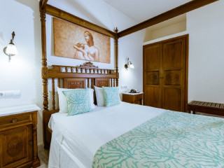 Anais Collection Hotels and Suites (K) 