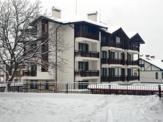 WINSLOW ELEGANCE APARTMENTS