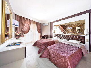 IDEAL PEARL HOTEL (Adults Only 16+)