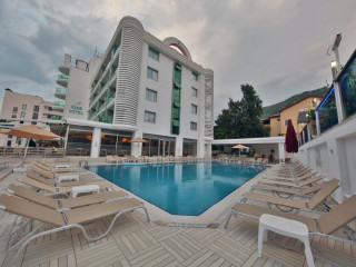 Hotel and Club Idas