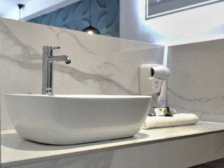 CEPU ORIENT HOTEL (R)