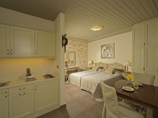 Pepi Boutique - Adults Only 16+ (K) 