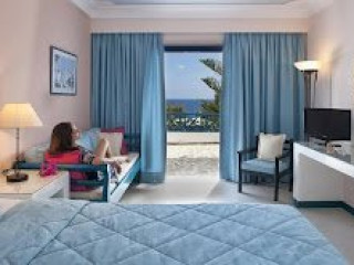 Veggera Hotel (Perissa Santorini)