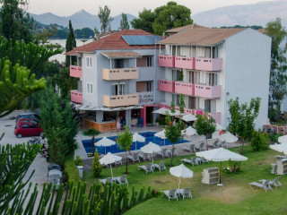 Palmyra Aparthotel (Nidri)