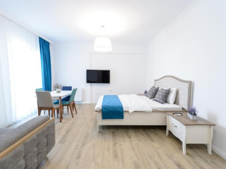 Solid Magic Aparthotel CMP