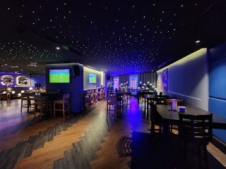 Crowne Plaza Dubai - Deira