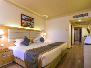 Shams Alam Beach Resort 
