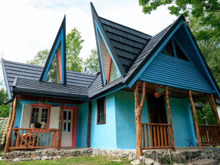 VIEWTOPIA THE SECRET LAND.