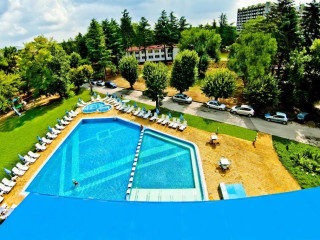 GLORIA Hotel
