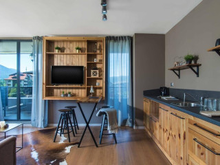 Cornelia Aparthotel ( Razlog)