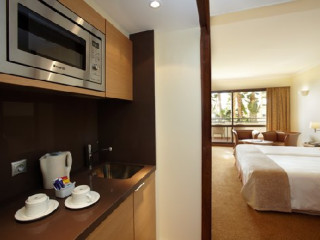 Suite Eden Mar Hotel