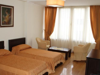 Hotel Leonardo (Durres)