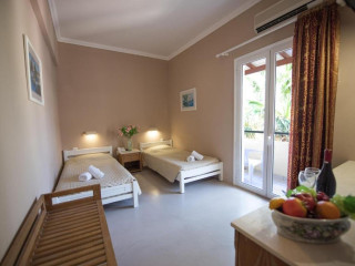 Ipsos Di Mare Beach (Corfu)